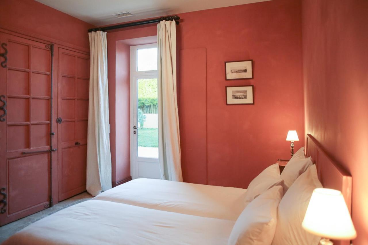 Une Chambre A La Maison Du Ballandreau Bed & Breakfast Monsegur  Exterior photo